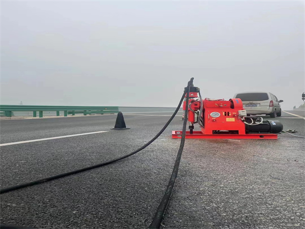 瓯海马路路基路面开裂下沉注浆加固灌浆